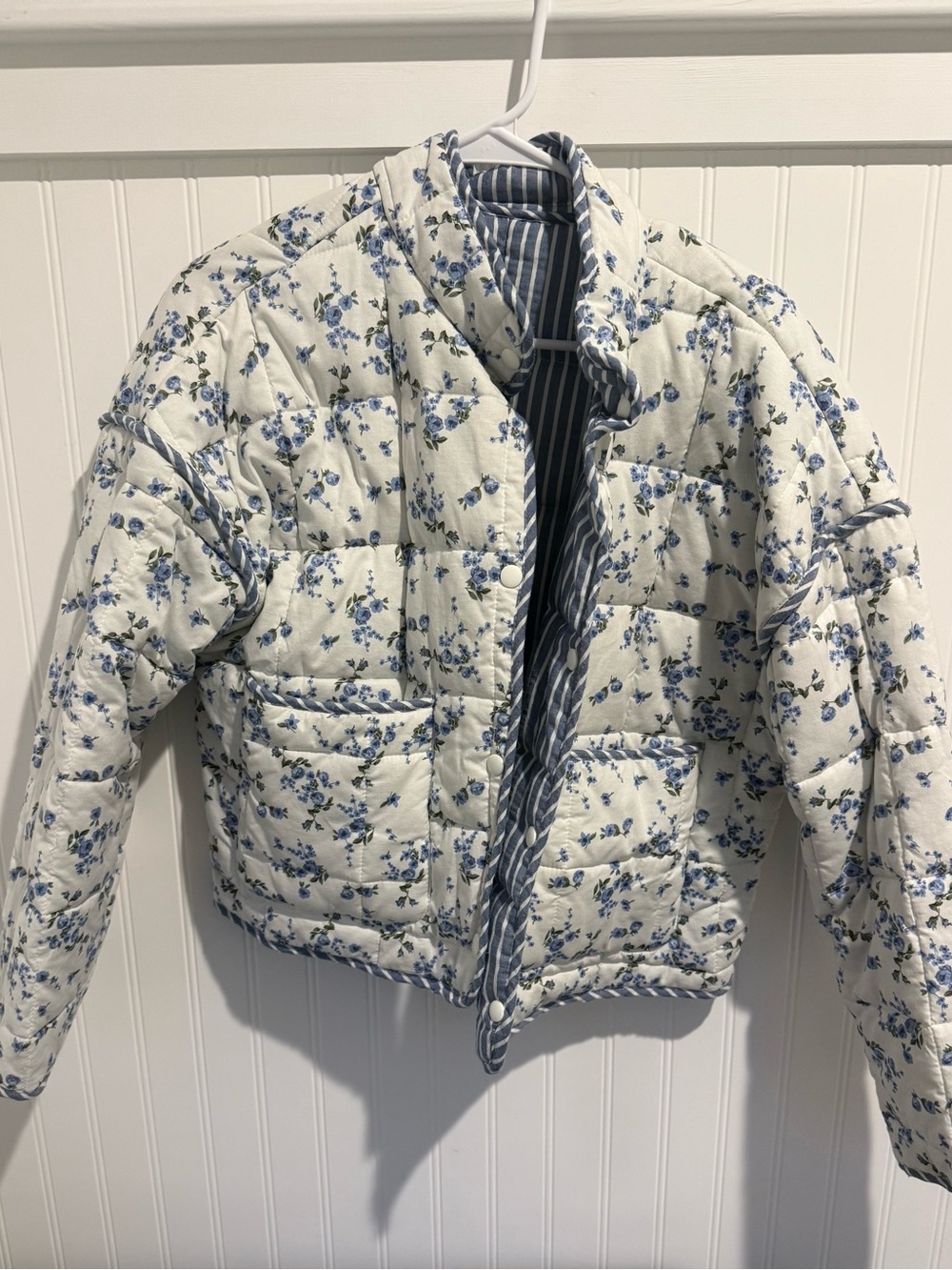 Reversible Floral/Stripes Quilted Jacket - Macy’s size small